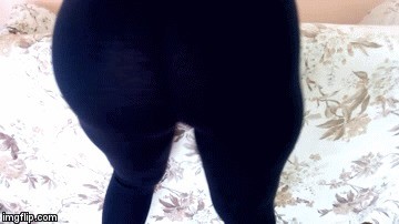 Fat Arse Milf Moans And Cums In Spandex