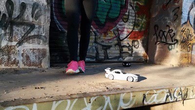 Sneakergirly – Rc Car Crush With Pink Footwear