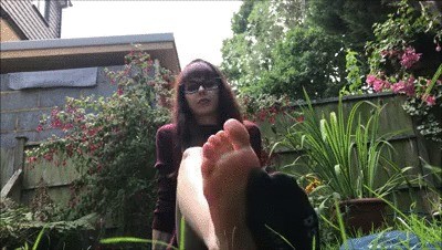 Nena Humilates You Barefoot While Relieving Outside