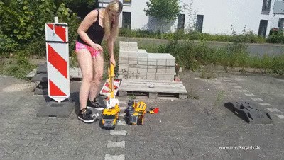 Sneakergirly Juliette – Two Bruder Fucktoy Trucks