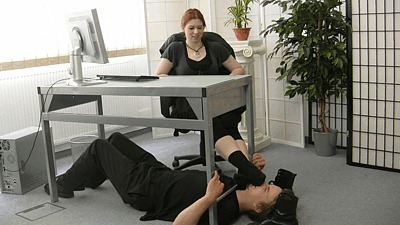 Gothic Woman Has A Slave At Work