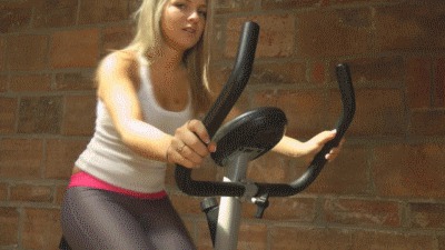 Jackie’s Sweaty Workout Feet – High Quality